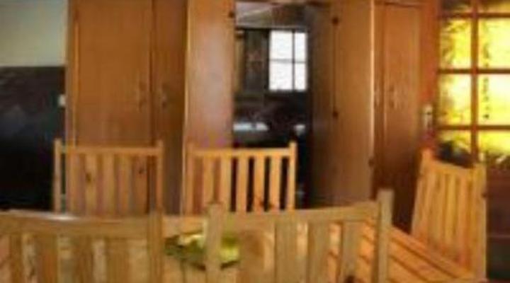 Emahlathini Farm Lodge