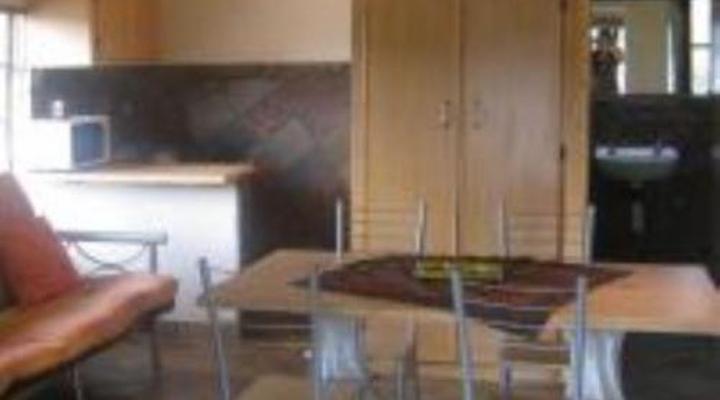 Emahlathini Farm Lodge