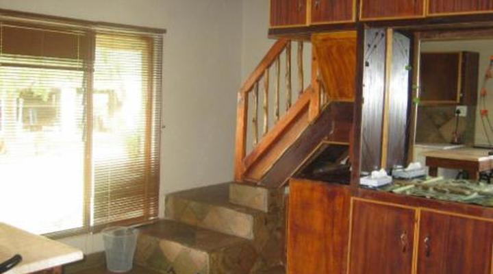 Emahlathini Farm Lodge