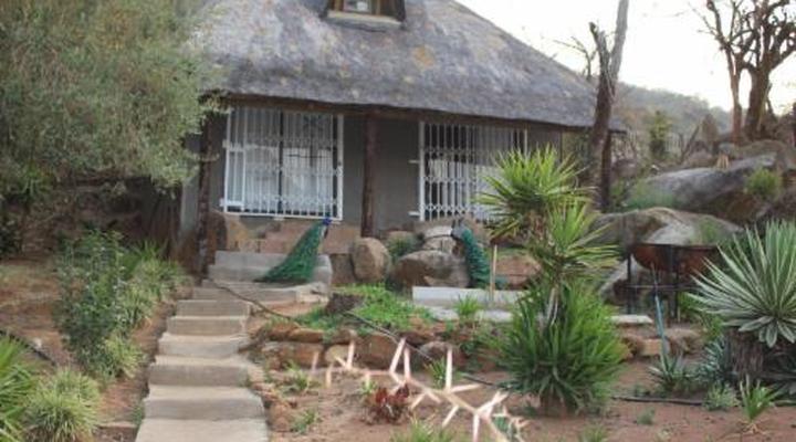 Emahlathini Farm Lodge
