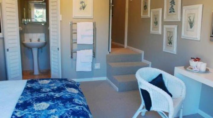 Sneezewood Farm B&B and Self-Catering Cottage