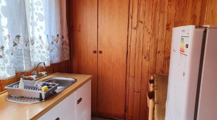 Lakeside Motel & Self-catering