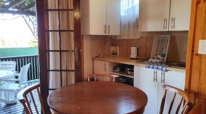 Lakeside Motel & Self-catering