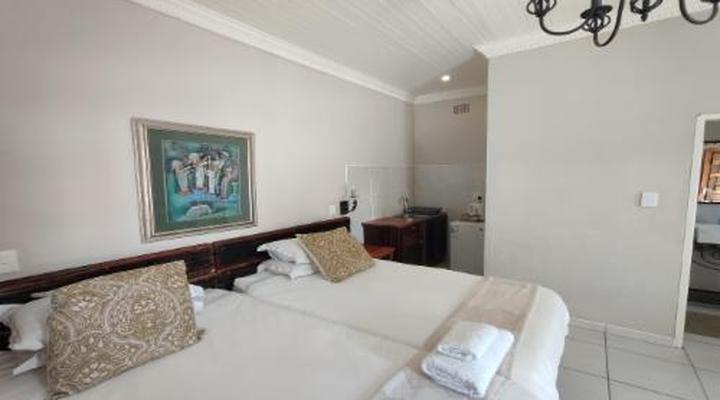 Bird's Nest Guest House