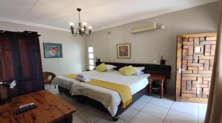 Bird's Nest Guest House