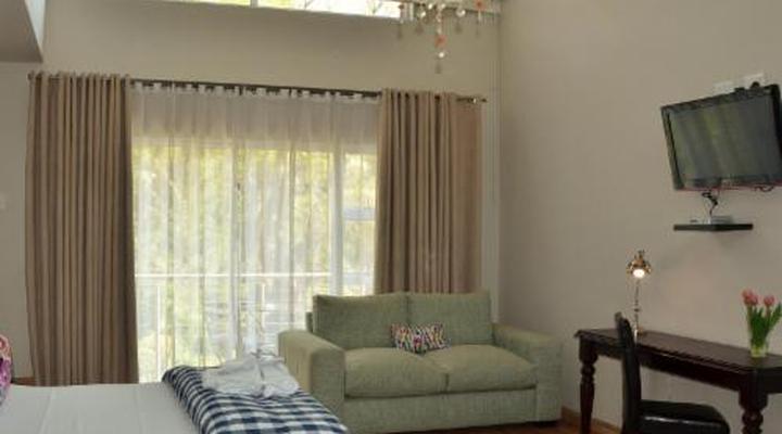 Leaves Exclusive Guest House