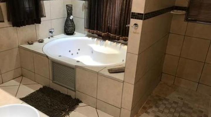 Amani Boutique Hotel