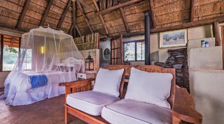 Caracal Lodge