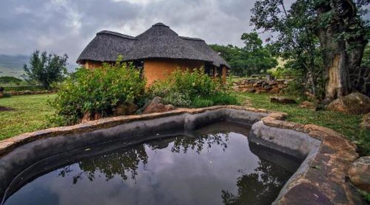 Caracal Lodge
