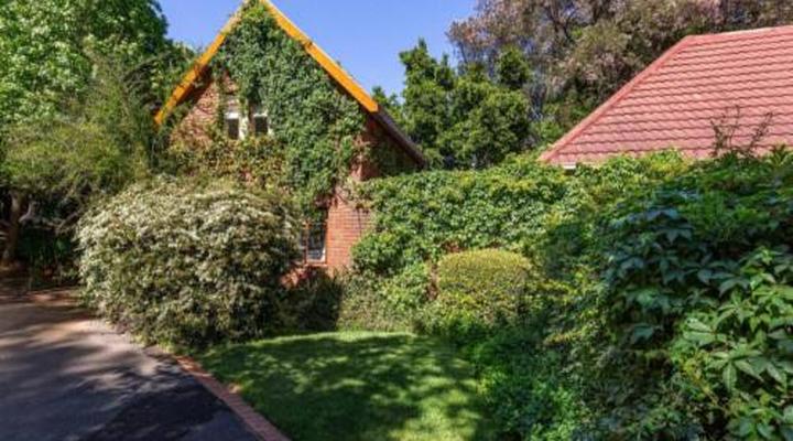 Orchard Cottage at Devon Castle