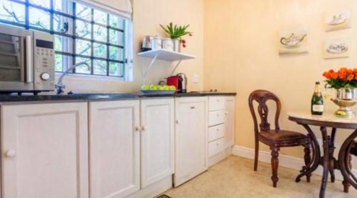 Orchard Cottage at Devon Castle