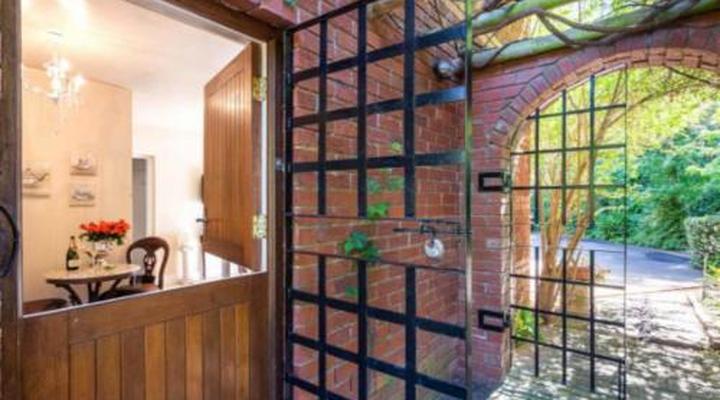 Orchard Cottage at Devon Castle