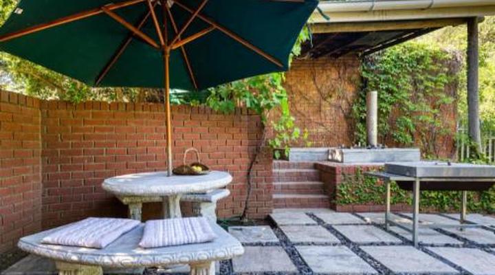 Orchard Cottage at Devon Castle