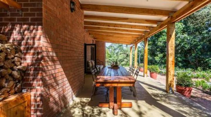 Orchard Cottage at Devon Castle