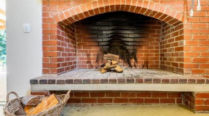 Orchard Cottage at Devon Castle