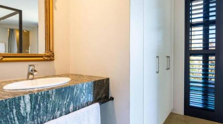 Orchard Cottage at Devon Castle