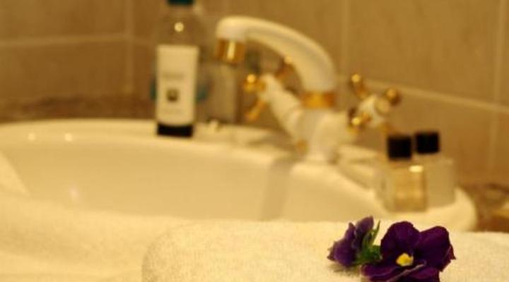 Lyngrove Wines and Guest House