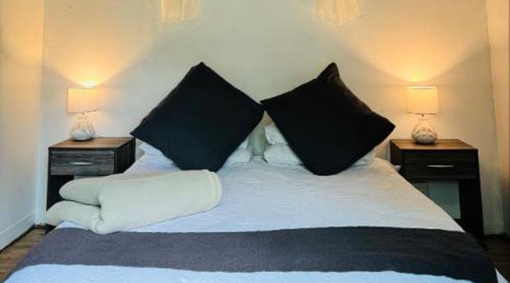 Treehouse River Lodge