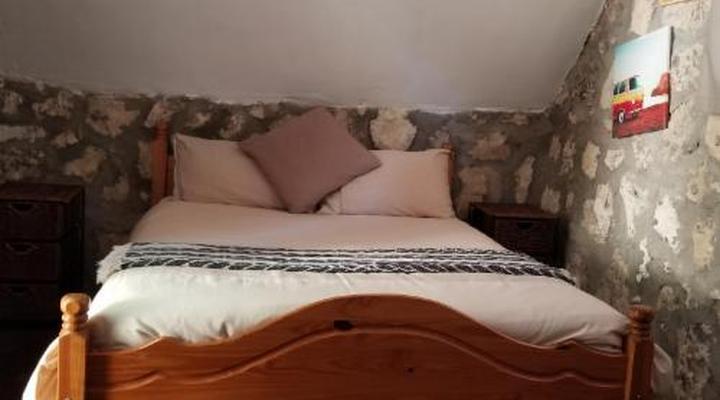 Jacobs Bay Backpackers - The Plot