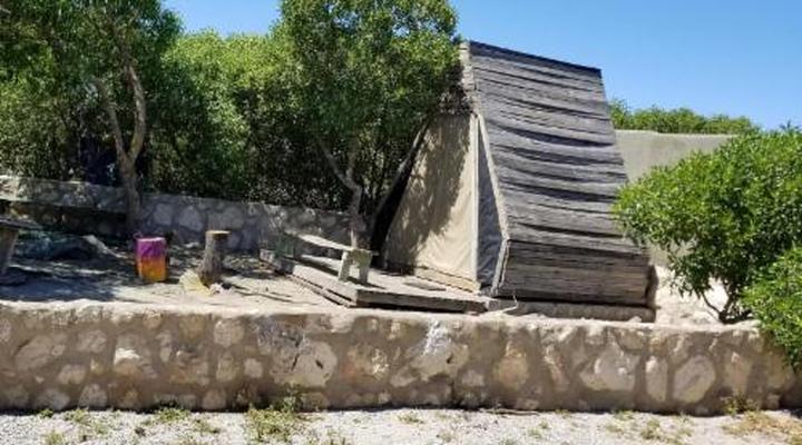 Jacobs Bay Backpackers - The Plot