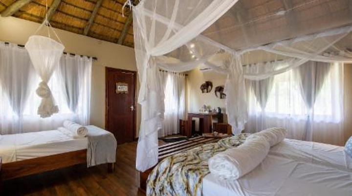 Hakusembe River Lodge