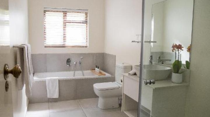 Penguino Guest House