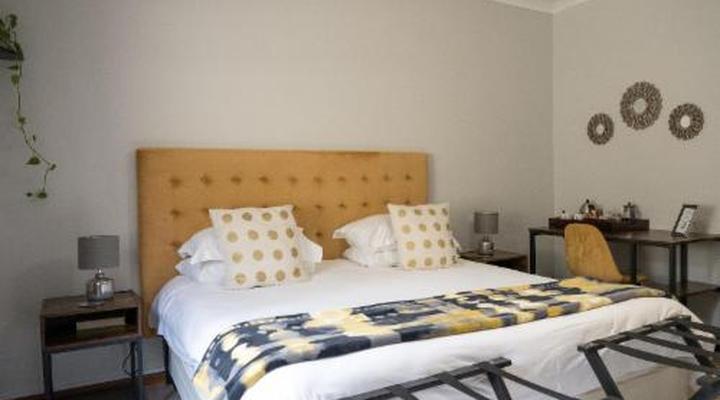 Penguino Guest House