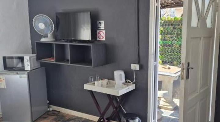 44 on Ennis - Guest Lodge