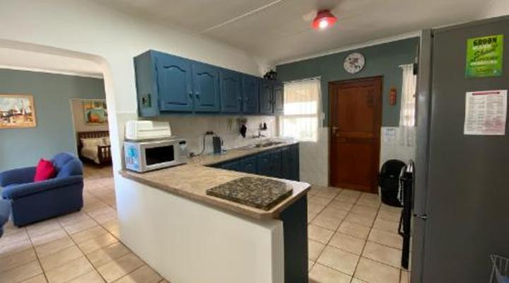 Pik 'n Wyntjie with Wood -Fired Hot Tub