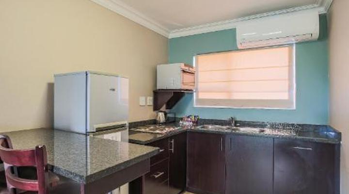 Sunninghill Guest Lodge