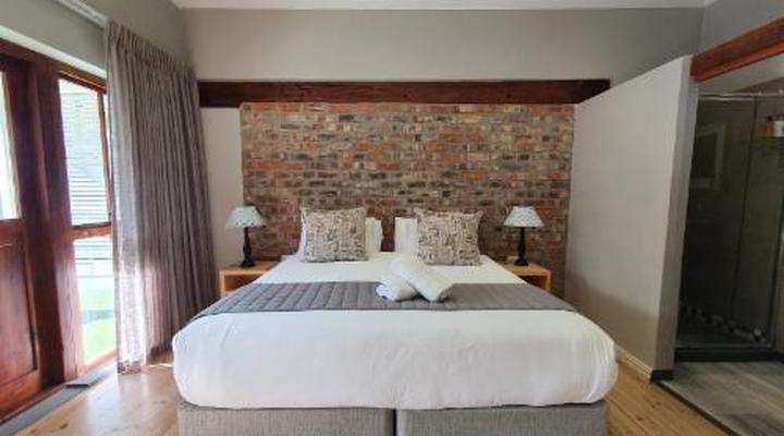 Two Fat Owls Guesthouse