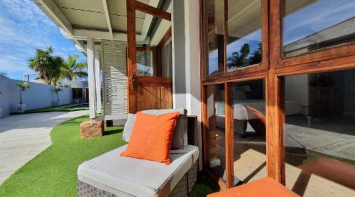 Two Fat Owls Guesthouse