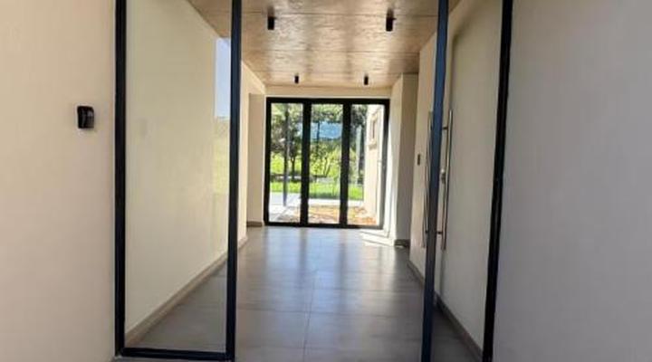 Wabi Sabie River House