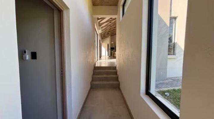 Wabi Sabie River House