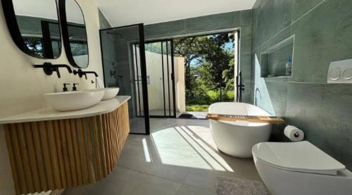 Wabi Sabie River House