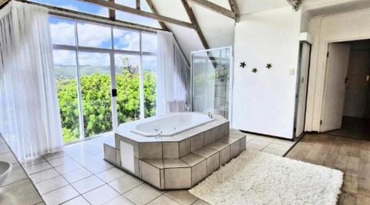 Whales Way Ocean Retreat B&B