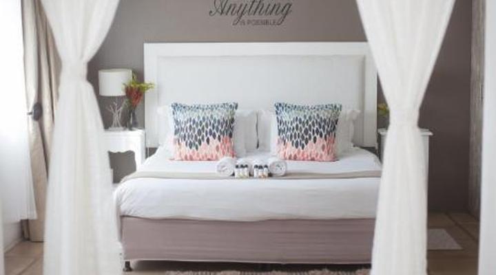 Caza Beach Guesthouse