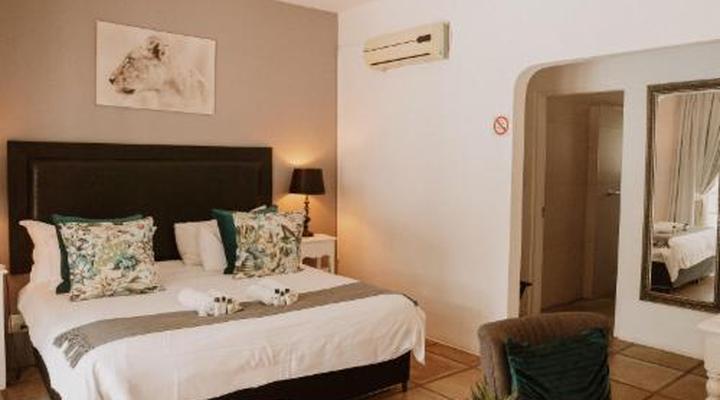 Caza Beach Guesthouse