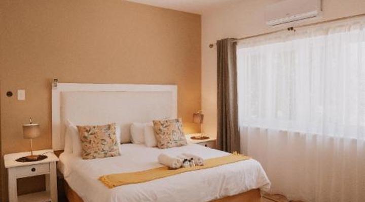 Caza Beach Guesthouse