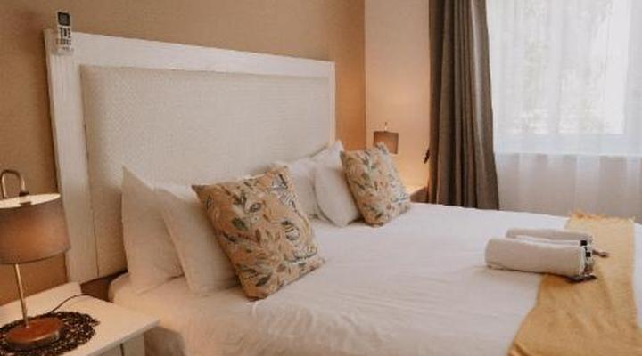 Caza Beach Guesthouse