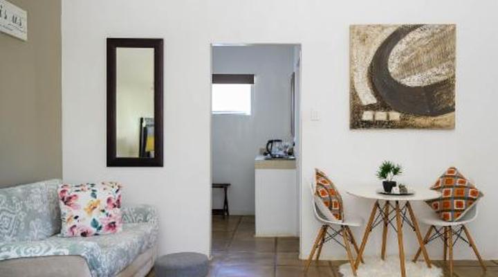 Caza Beach Guesthouse