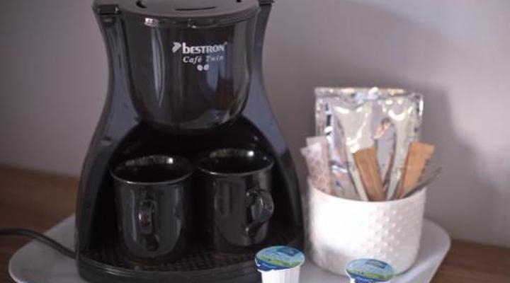 Sweet Thorn Retreat Airport Lodge