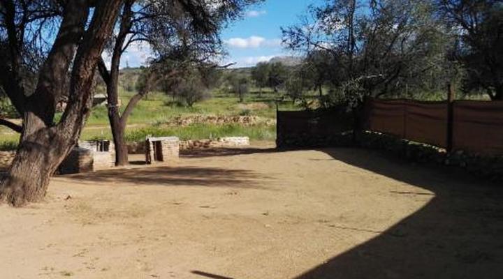 Sweet Thorn Retreat Airport Lodge