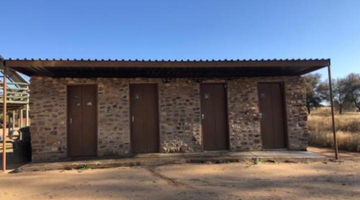 Sweet Thorn Retreat Airport Lodge