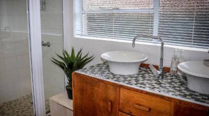 Huys Ten Bosch Guesthouse