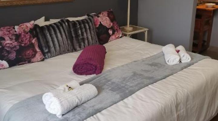 Sani Window Bed & Breakfast/Self Catering