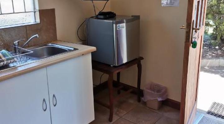 Sani Window Bed & Breakfast/Self Catering