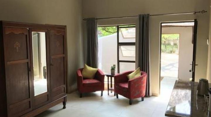 Aerotropolis Guest Lodge