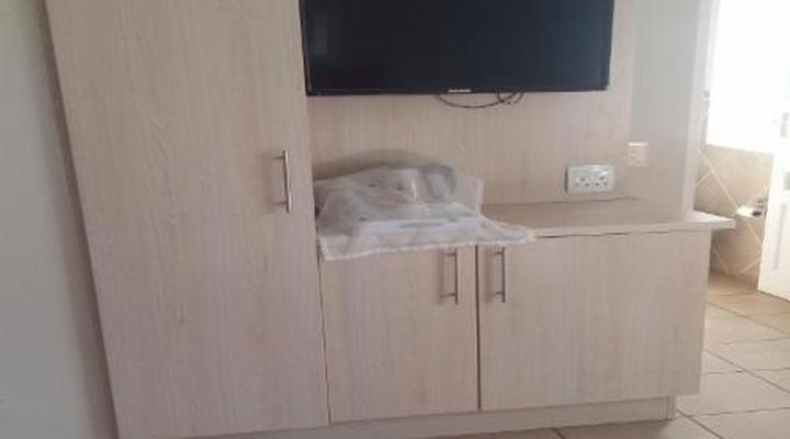 Liza's Cottage Guesthouse