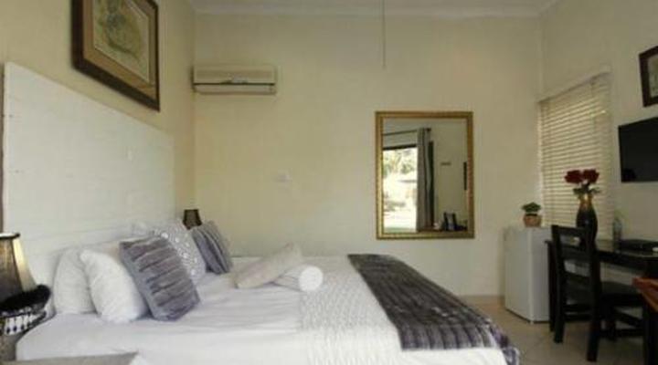 La Dolce Vita Guest House